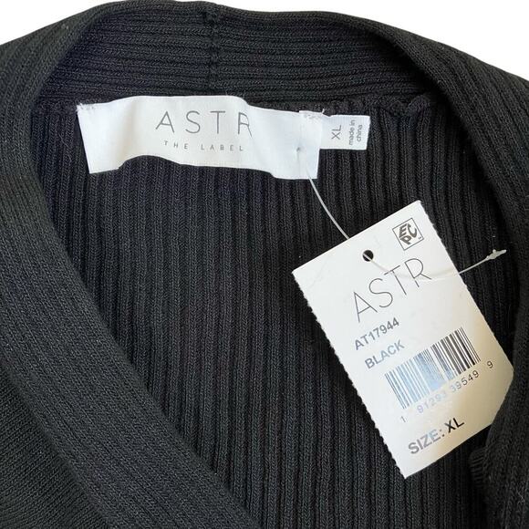 ASTR The Label Sz XL NWT Ribbed Knit Cut-out Neck Sweater Pullover Stretchy - Picture 14 of 16